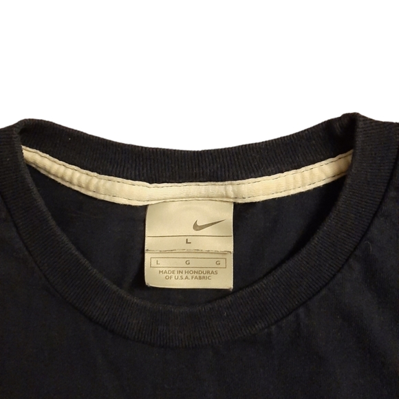 Vintage Navy Nike Tshirt Size Large - Picture 2 of 2